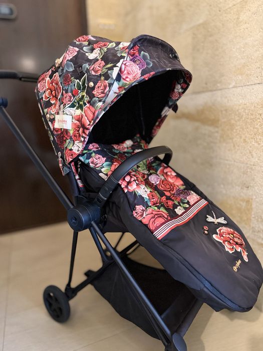 Cybex Mios лятна количка + кошче за кола