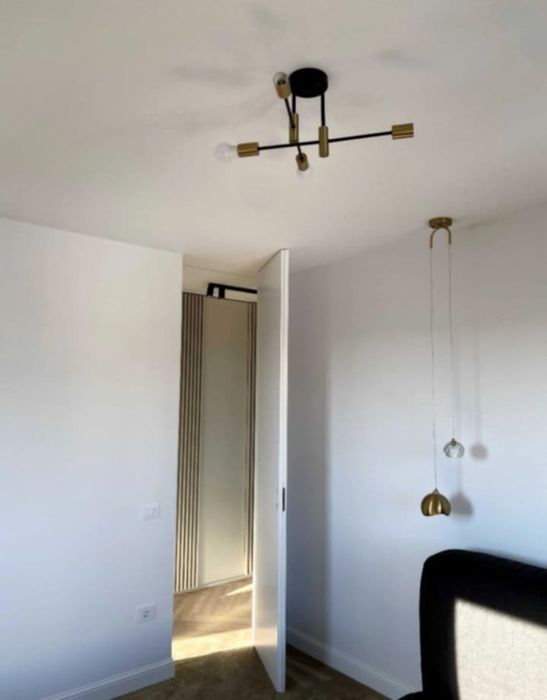 Electrician instalații electrice Montaj . Intervenții