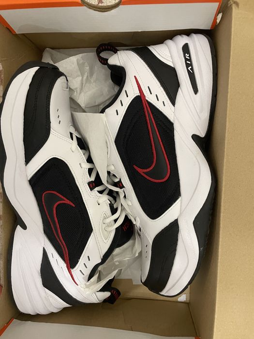 Nike Air Monarch IV