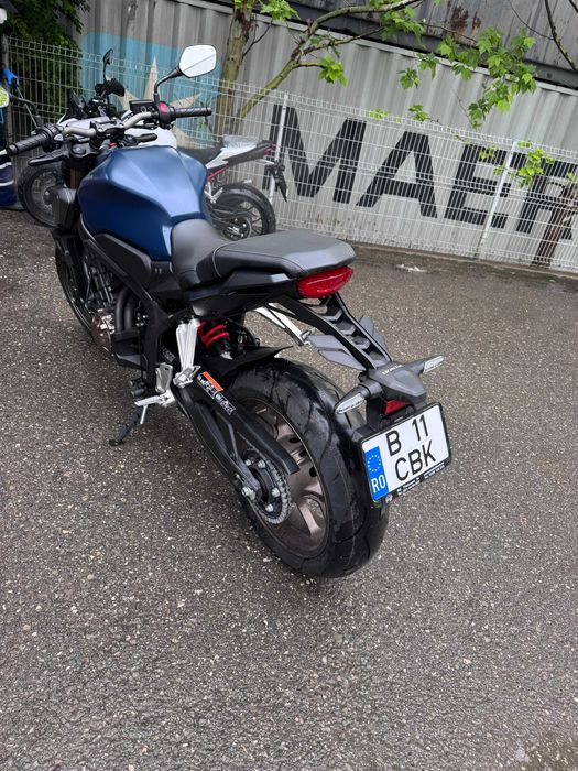 Motocicleta Honda CB 650 R