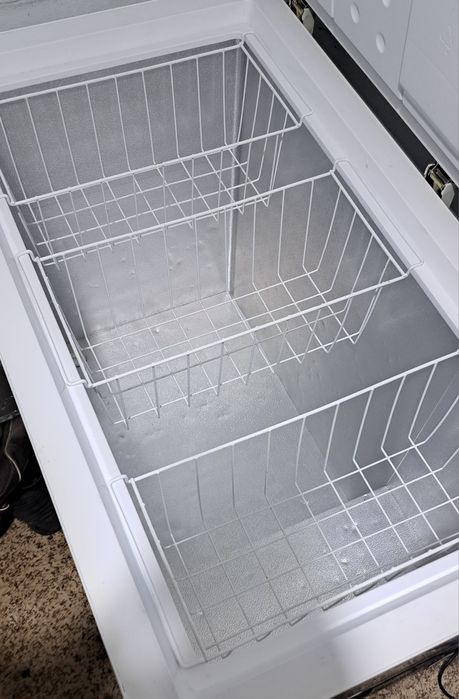 Продам морозильную камеру