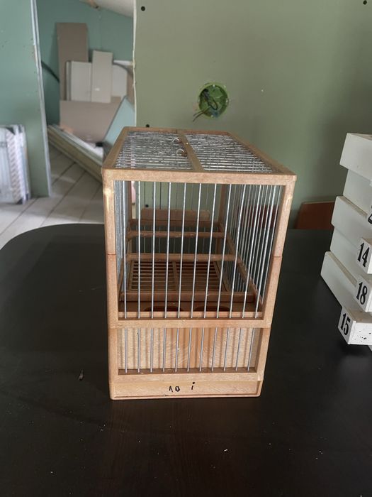 vand colivii C2 canari
