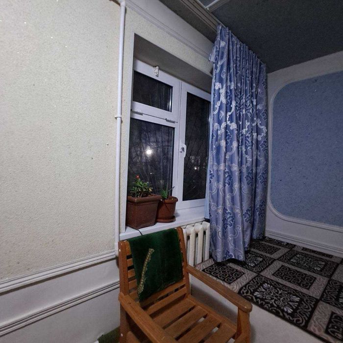 Широткада 2 хонали квартира сотилади