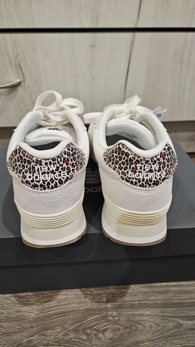 Продавам НОВИ оригинални маратонки New Balance 515