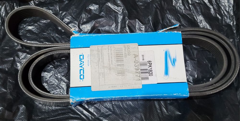 Помпа на рено логан 1.6   8 кл.