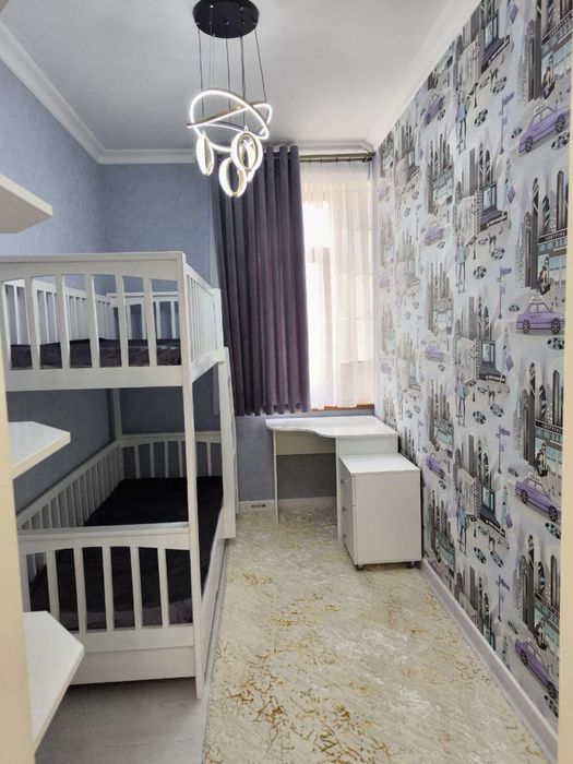 Продается 4 ком. Квартира площадью 90 кв.м. По ул. Рудаки