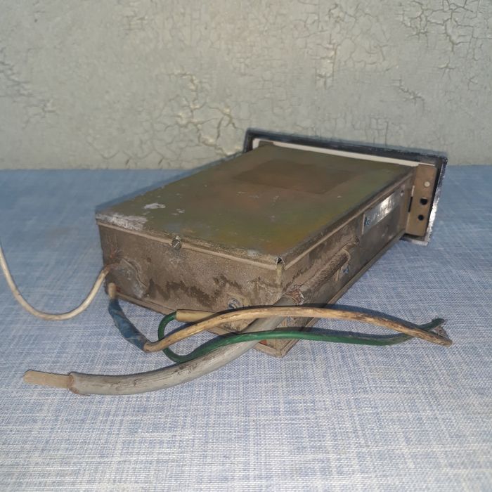 Авторадио ВАЗ 21011.