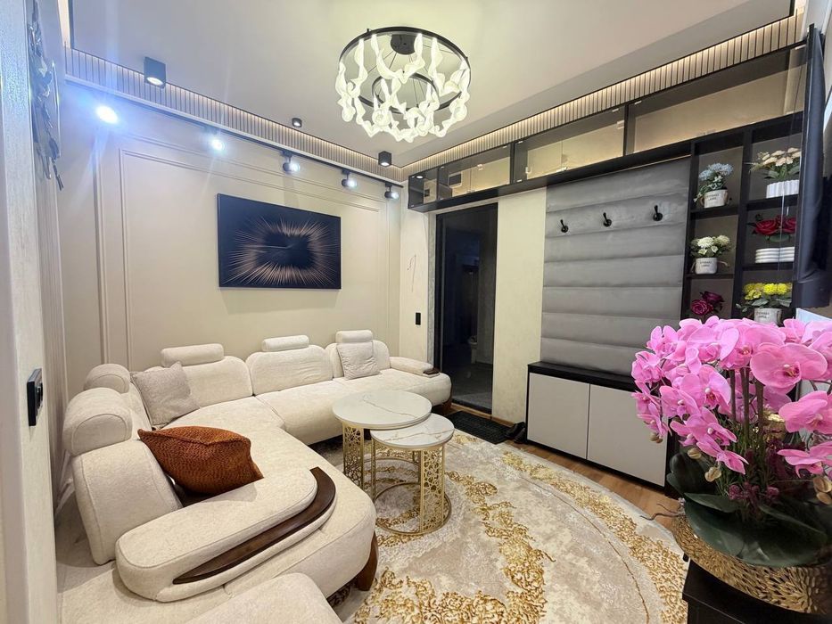 Самарканд дарвоза  Новостройка 1-2/9/12 33м2 Срочно продам квартиру