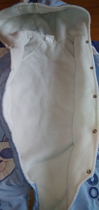 Зимни топли космонавти  по 8 лв