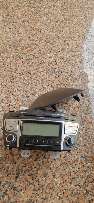Vând radio cd Hyundai ix35 original