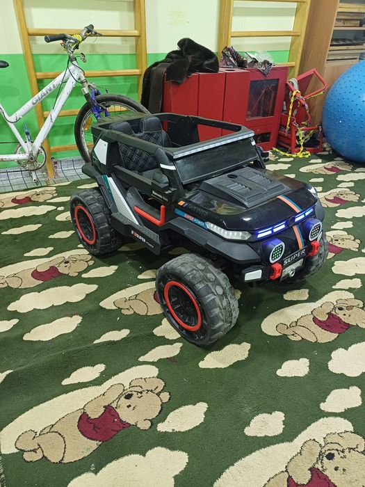 Продам детский машину