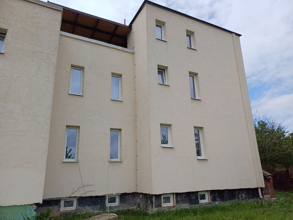 4 стаен самостоятелен апартамент в двуфамилна къща