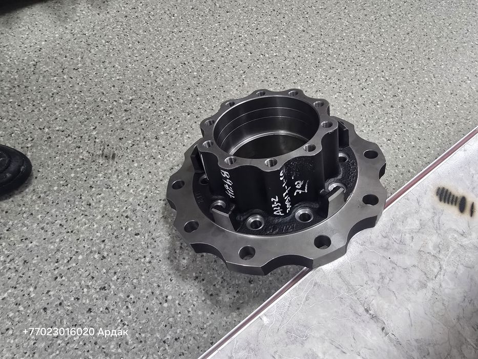 Ступица передняя HOWO T5G/C7H