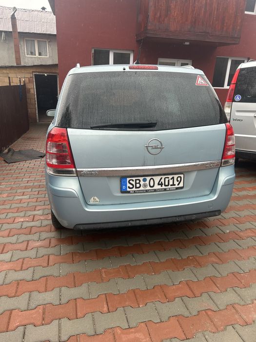 Opel zafira 2010