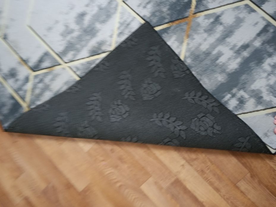 Продам ковер 200*300