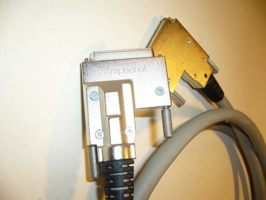 Кабеля HP Compaq PN 313374А001 Rev F or M VHDCI Male - VHDCI Male Cab