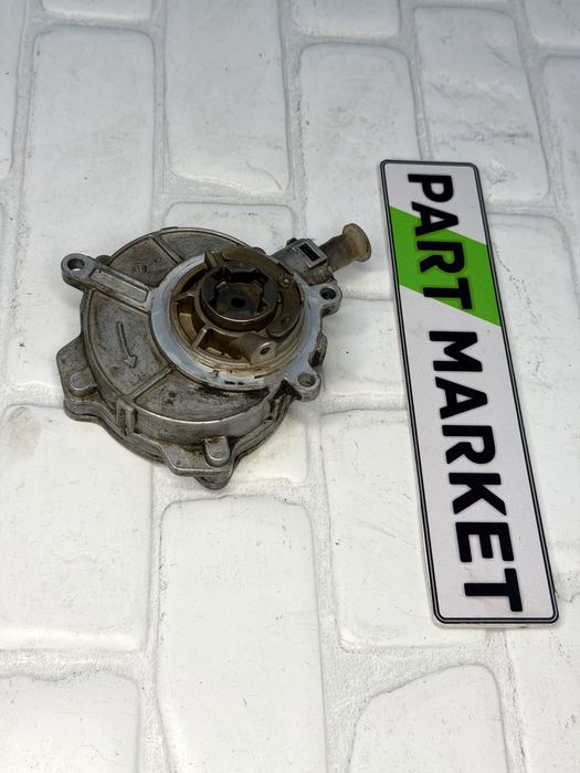 Вакуум помпа AUDI 3.0TFSI 06E145100M