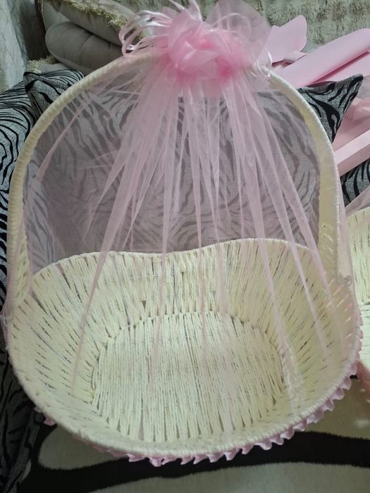 Продам корзины подарочные.