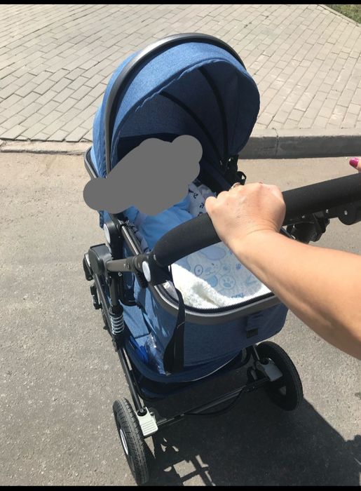 Детская коляска , прогулочная, состояние отличное