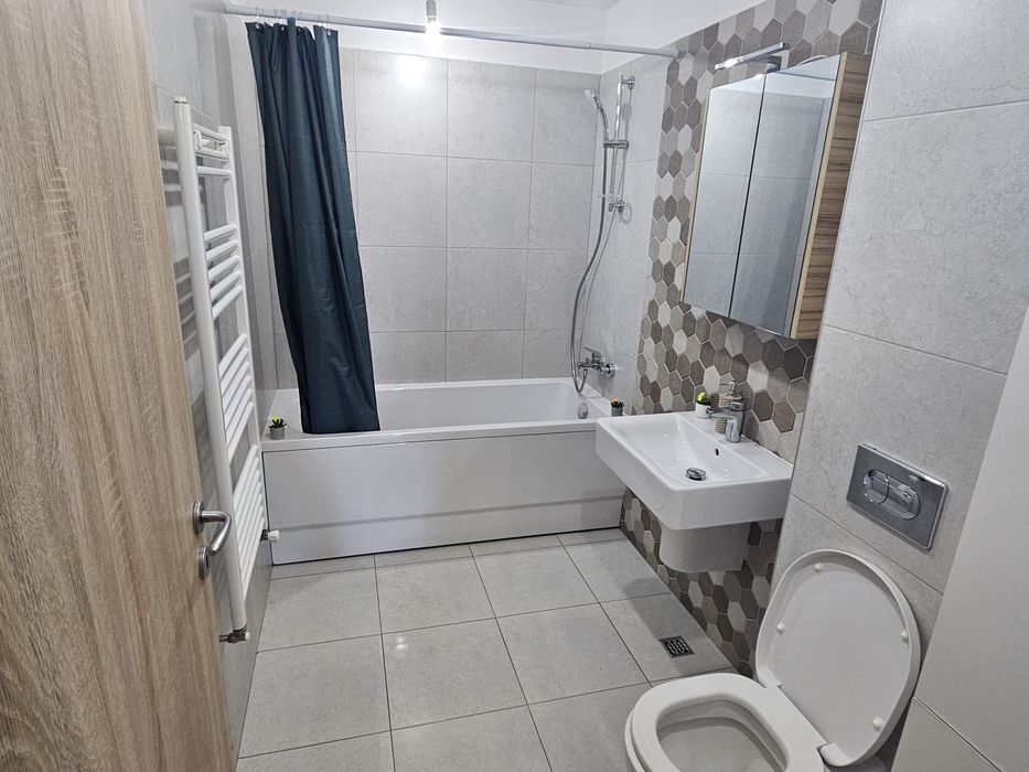 Închiriez apartament 2 camere