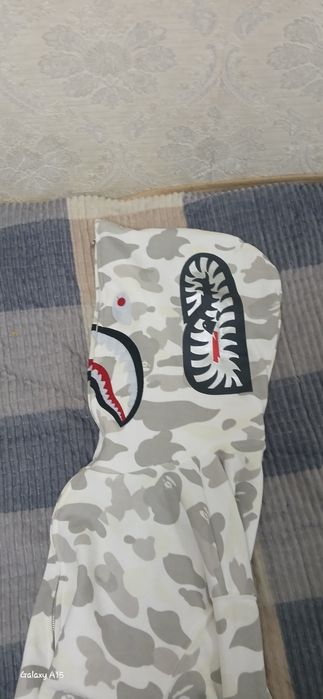 Зипка BAPE белая