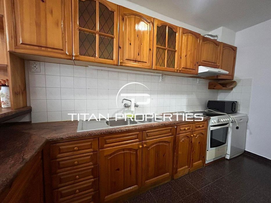 Дава се под наем Тристаен апартамент в Варна, Левски - 120 кв.м за 348.84 € - Снимка #2