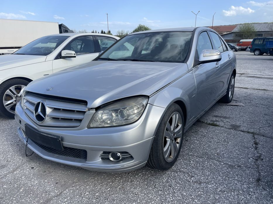 На Части Мерцедес c 220 cdi ръчка W204