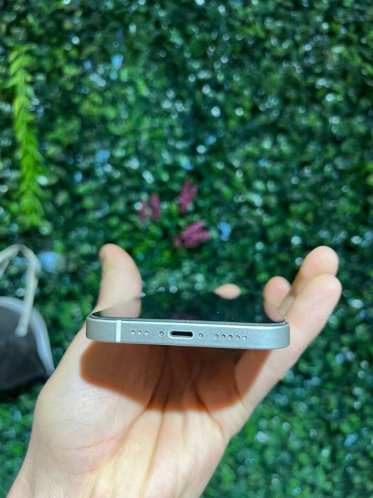 Iphone 12  128 ideal