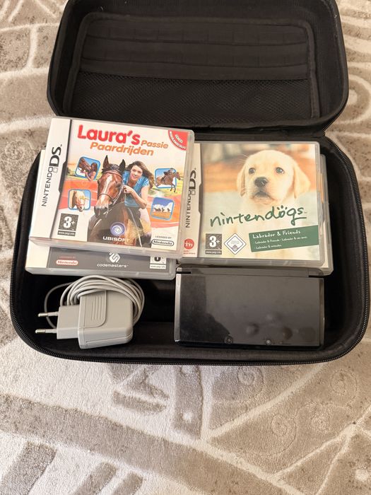 Nintendo 3ds с игри и геймарски куфар