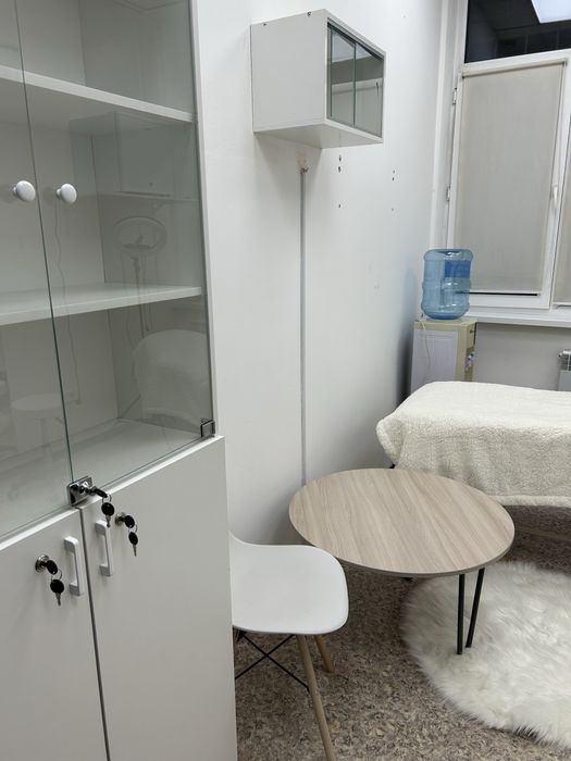 Ищу напарницу в кабинет