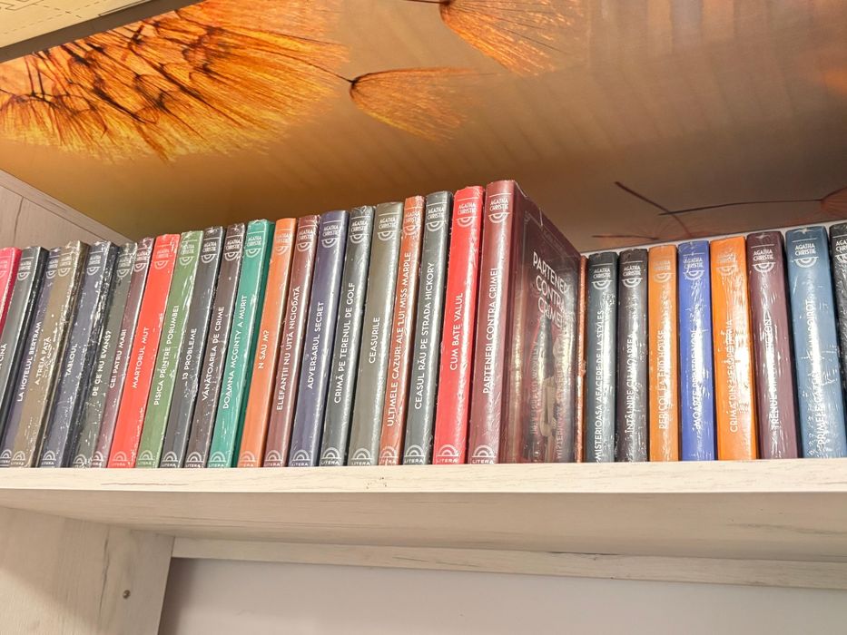 58 volume Agatha Christie.