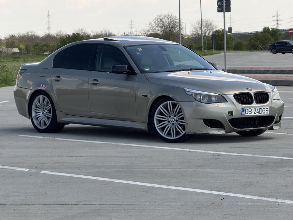 Bmw e60 525i.