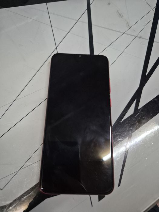 Продаю телефон самсунг