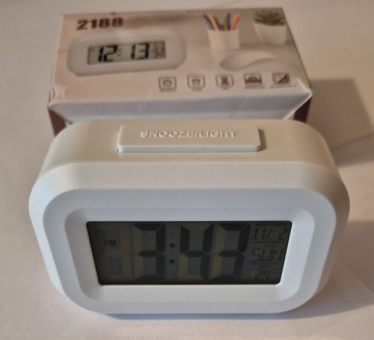 Ceas deșteptător digital