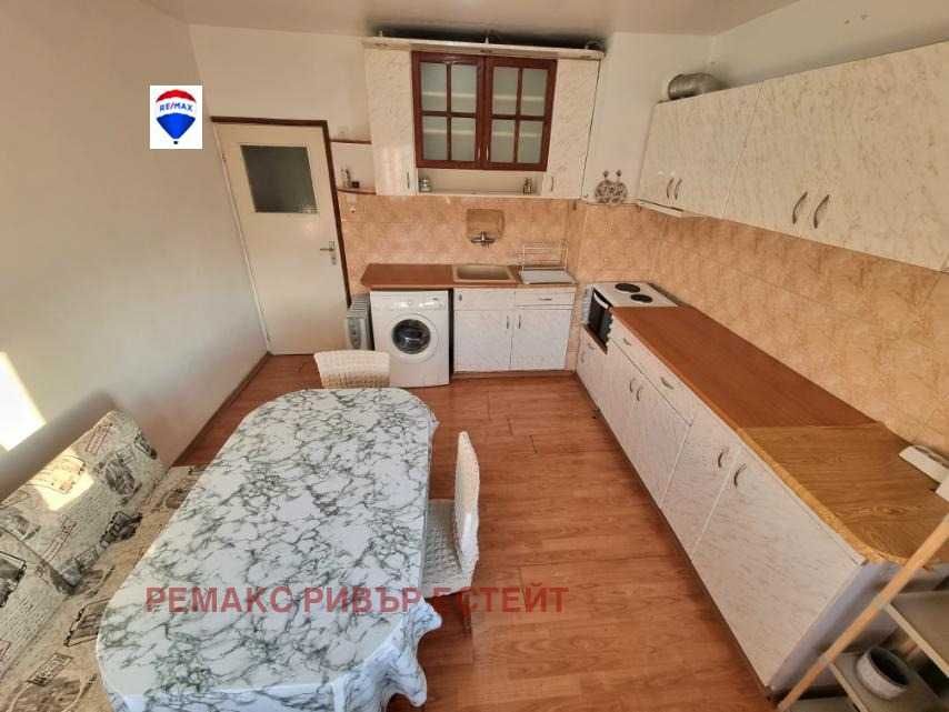 Дава се под наем Двустаен апартамент в Русе, Родина 2 - 64 кв.м за 255 € - Снимка #8
