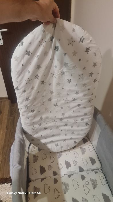 Детска кошара със колела