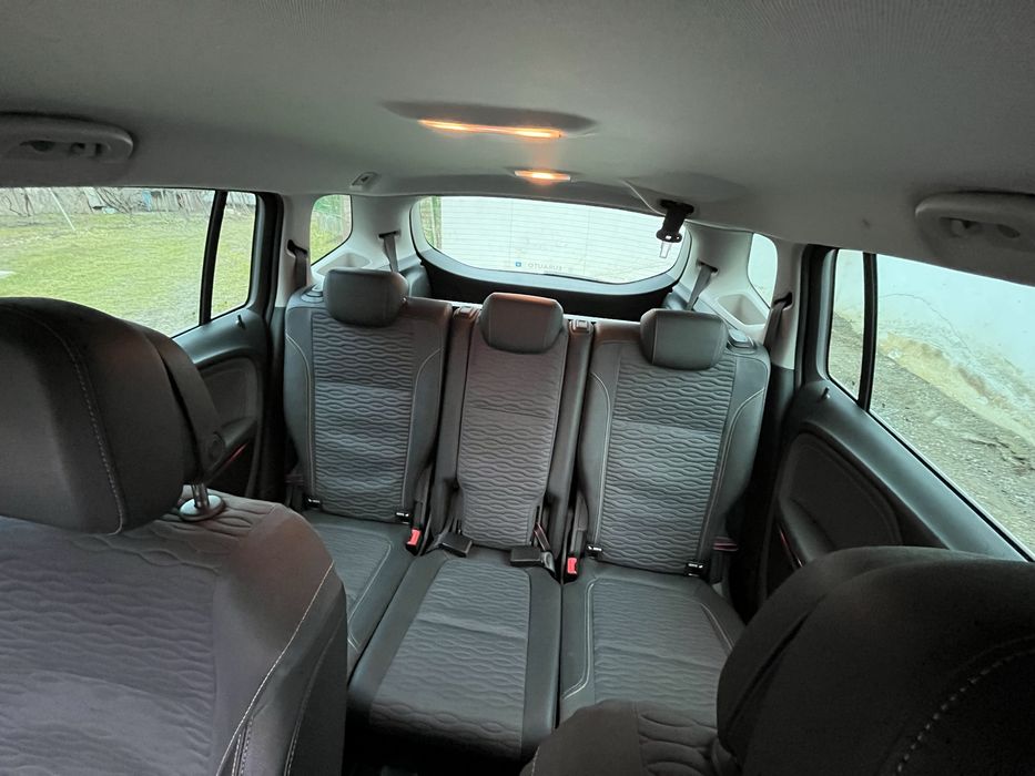 Opel Zafira Tourer 2011 2.0 CDTI