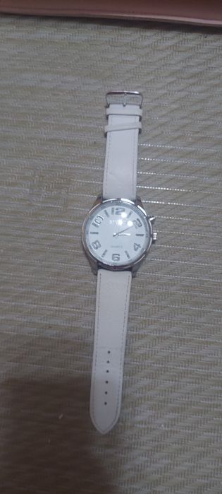 Продам женские часы и сумочку