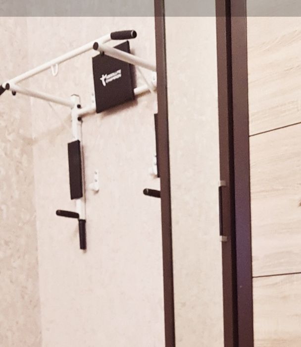 Продам турник брусья-пресс.