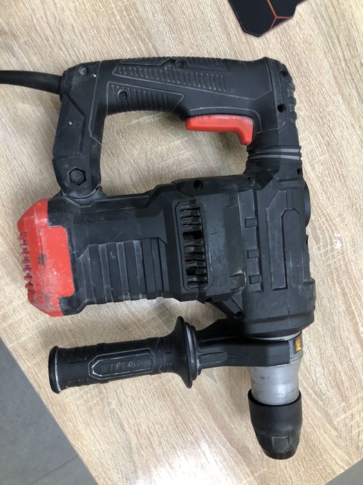 Перфоратор Vitton VT3201 (А4)