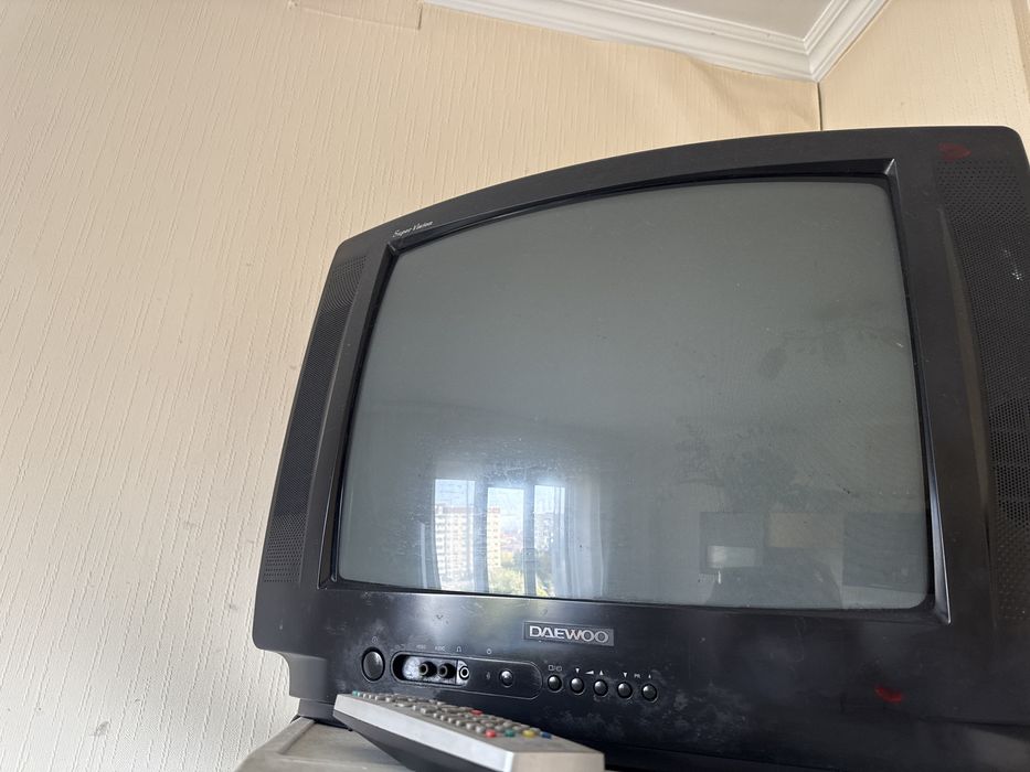 Продам телевизор