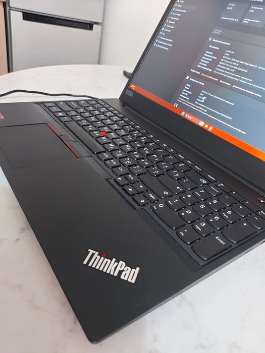 Lenovo thinkpad e595