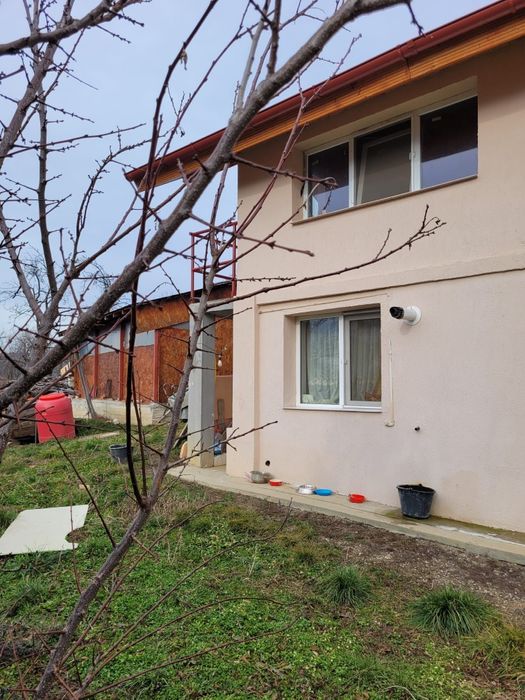Casa de vanzare in com Mihaesti