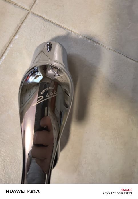 Продавам смесител за баня.