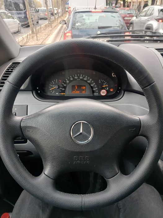 Mercedes vito 111D 8 locuri 2005