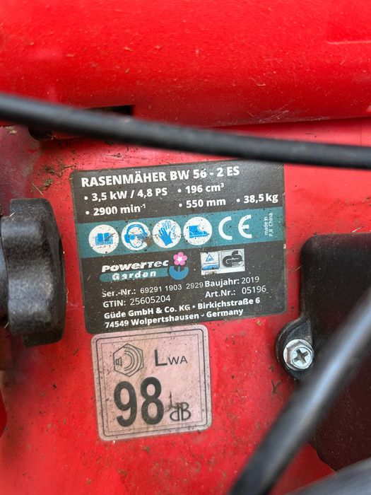 Самоходна косачка със стартерно палене Powertec Garden