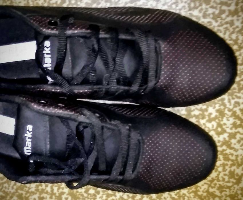 Дамски чисто нови кожени маратонки