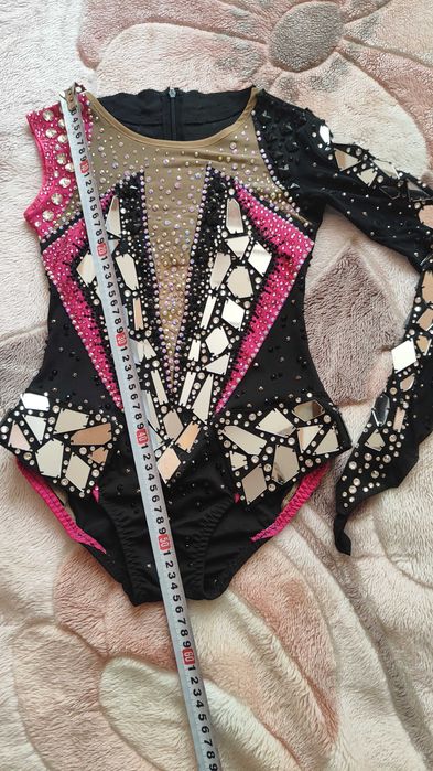 трико за художествена гимнастика