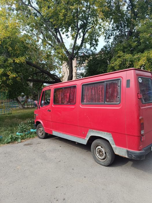 Mercedes-Benz 208d