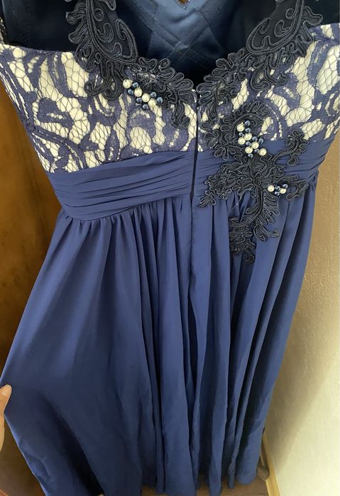 Елегантна синя рокля